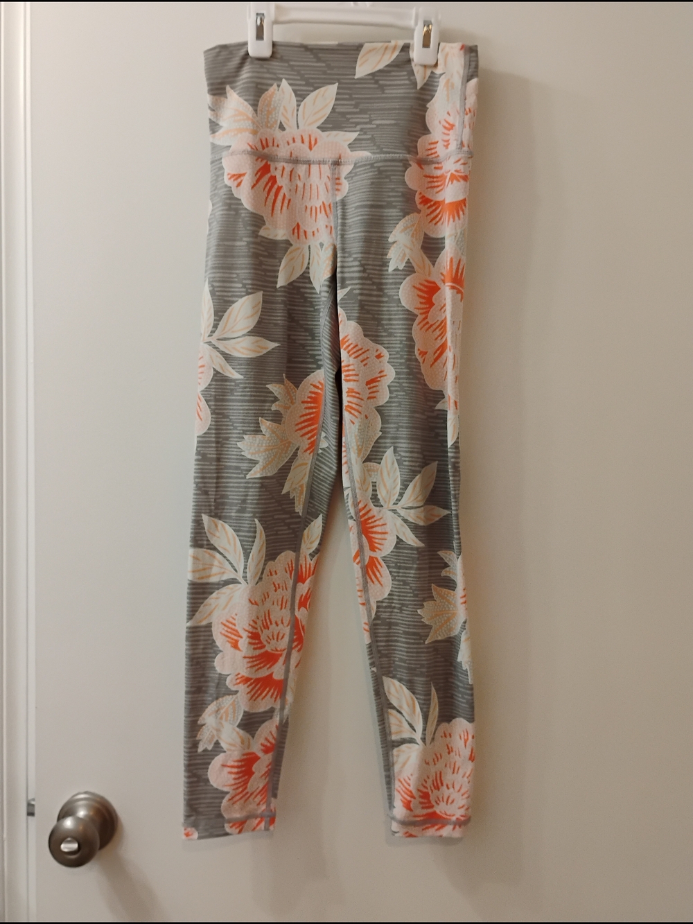 aerie Gray Floral High-Rise Leggings with Coral Accents
